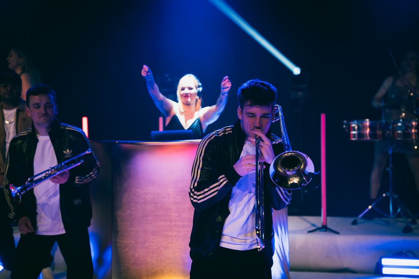 24K DJ Live performing